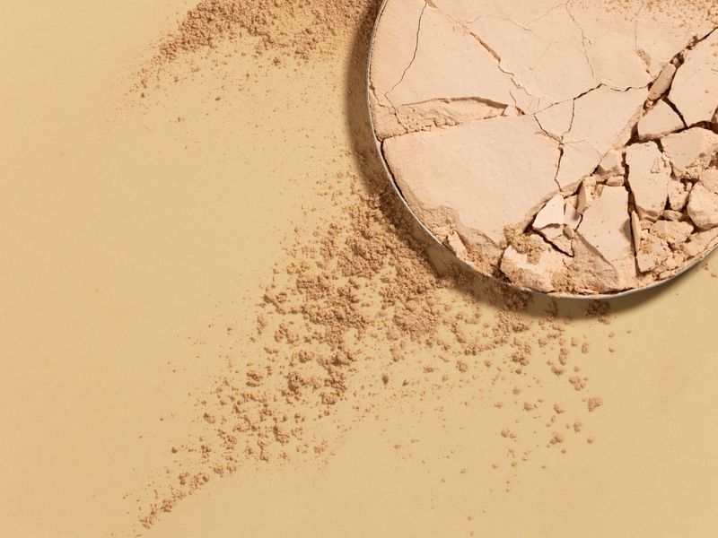 Fullers Earth - Natural industrial mineral