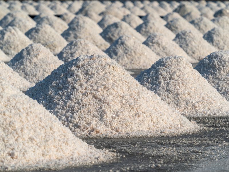 Silica Sand - High-purity construction material
